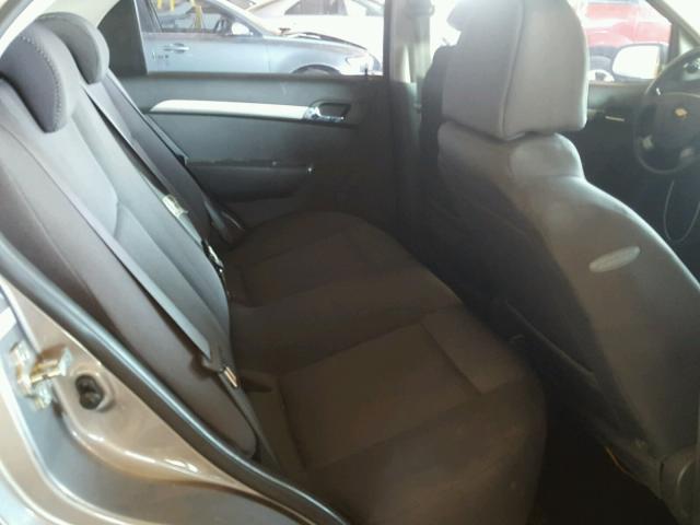 KL1TD56E69B678956 - 2009 CHEVROLET AVEO LS GRAY photo 6