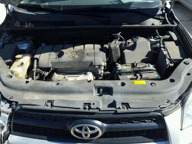 2T3BF4DV5BW110271 - 2011 TOYOTA RAV4 SILVER photo 7