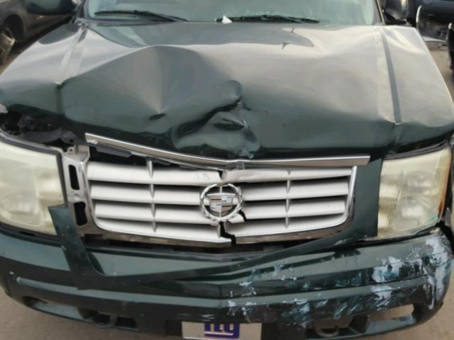 1GYEK63N03R132289 - 2003 CADILLAC ESCALADE L GREEN photo 7