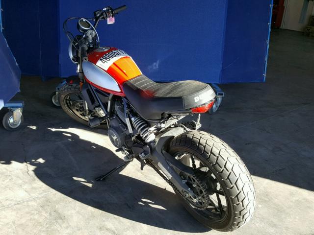 ML015ANMXHT010911 - 2017 DUCATI SCRAMBLER Qırmızı foto 3
