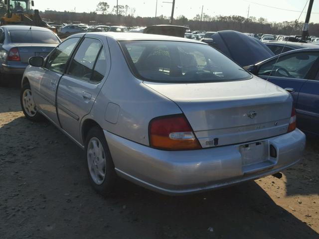 1N4DL01D8XC110660 - 1999 NISSAN ALTIMA XE SILVER photo 3