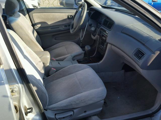 1N4DL01D8XC110660 - 1999 NISSAN ALTIMA XE SILVER photo 5