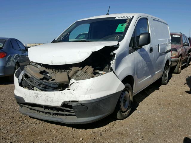 3N63M0ZN0FK723815 - 2015 CHEVROLET CITY EXPRE WHITE photo 2