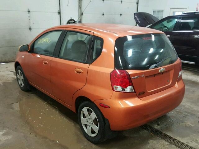 KL1TD66666B614409 - 2006 CHEVROLET AVEO BASE ORANGE photo 3