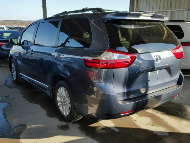 5TDYZ3DC9HS881725 - 2017 TOYOTA SIENNA XLE BLUE photo 3