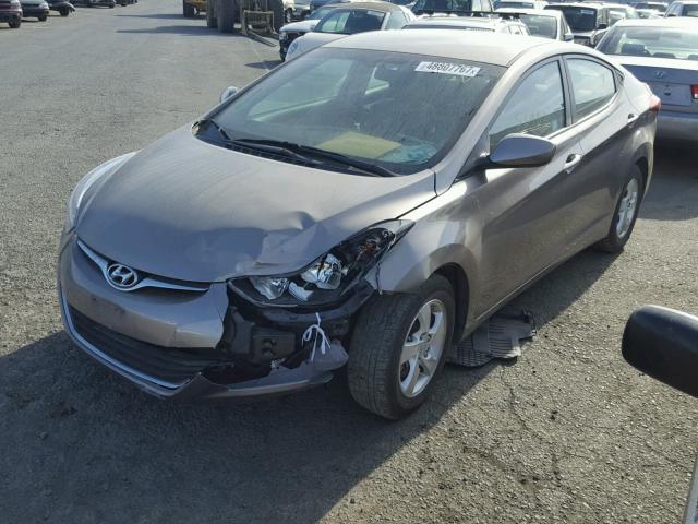 5NPDH4AEXEH515996 - 2014 HYUNDAI ELANTRA SE BEIGE photo 2