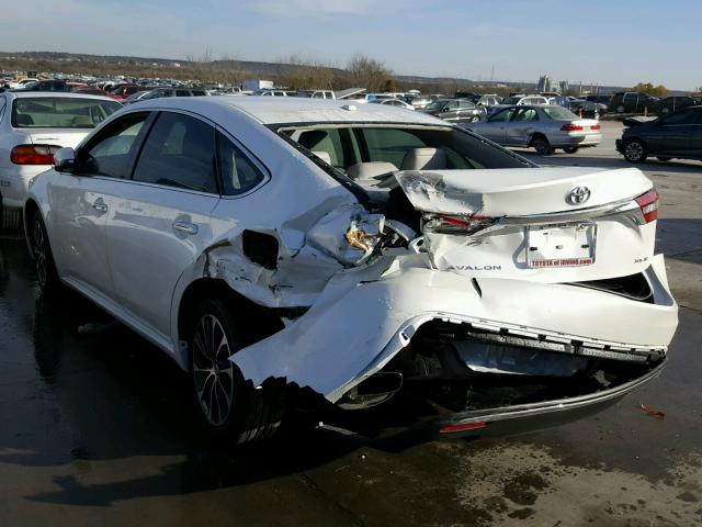 4T1BK1EB6JU269693 - 2018 TOYOTA AVALON XLE WHITE photo 3