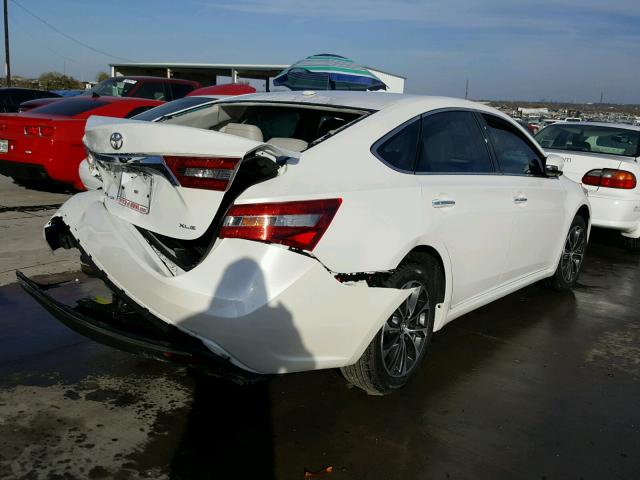 4T1BK1EB6JU269693 - 2018 TOYOTA AVALON XLE WHITE photo 4