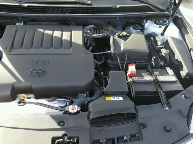 4T1BK1EB6JU269693 - 2018 TOYOTA AVALON XLE WHITE photo 7