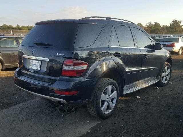 4JGBB8GB8AA559697 - 2010 MERCEDES-BENZ ML 350 4MA BLACK photo 4