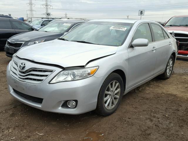 4T4BF3EK6BR143485 - 2011 TOYOTA CAMRY BASE SILVER photo 2