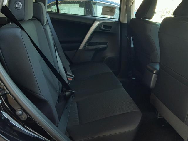 2T3ZFREV6HW398031 - 2017 TOYOTA RAV4 LE Qara foto 6
