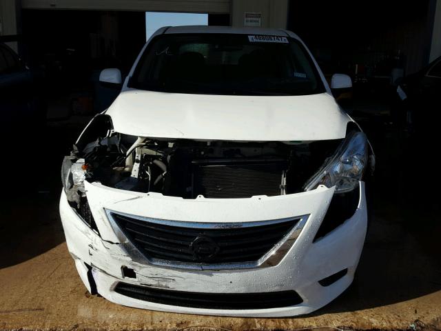 3N1CN7AP0EL830591 - 2014 NISSAN VERSA S WHITE photo 9