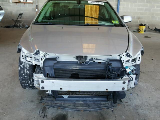 1G1ZH57B89F164314 - 2009 CHEVROLET MALIBU 1LT SILVER photo 9