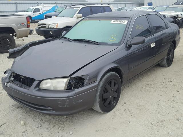 4T1BG22K81U793388 - 2001 TOYOTA CAMRY CE GRAY photo 2