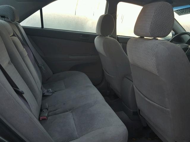 JTDBE32KX20036615 - 2002 TOYOTA CAMRY LE 石墨色 照片 6