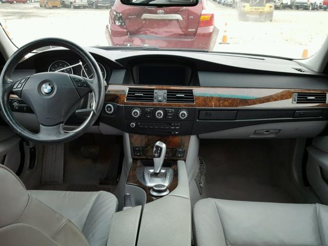 WBANV93548CZ65728 - 2008 BMW 535 XI შავი ფოტო 9