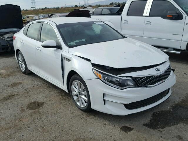 5XXGU4L34JG204087 - 2018 KIA OPTIMA EX WHITE photo 1