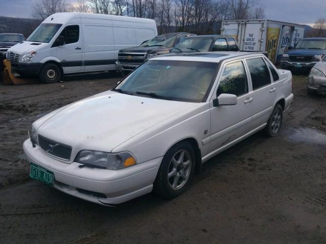 YV1LS55A6X2590400 - 1999 VOLVO S70 WHITE photo 2