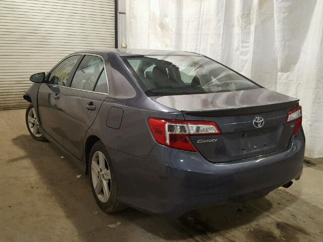 4T1BF1FK3CU127856 - 2012 TOYOTA CAMRY BASE GRAY photo 3