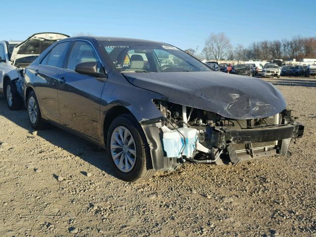 4T4BF1FK9FR509187 - 2015 TOYOTA CAMRY LE GRAY photo 1