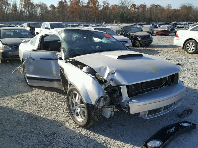 1ZVFT82H265103092 - 2006 FORD MUSTANG GT SILVER photo 1