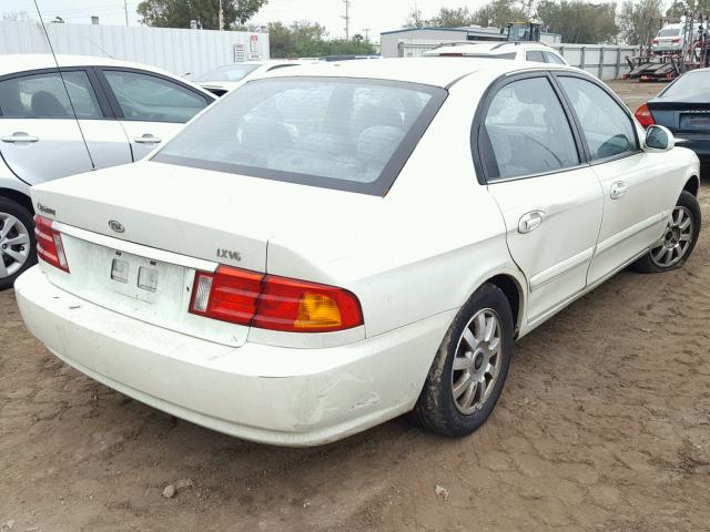 KNAGD124415025977 - 2001 KIA OPTIMA MAG WHITE photo 4