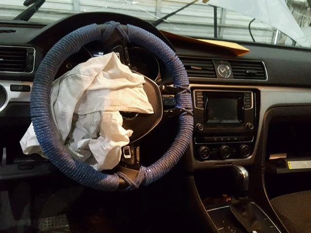 1VWAT7A31HC003509 - 2017 VOLKSWAGEN PASSAT S Արծաթագույն լուսանկար 9