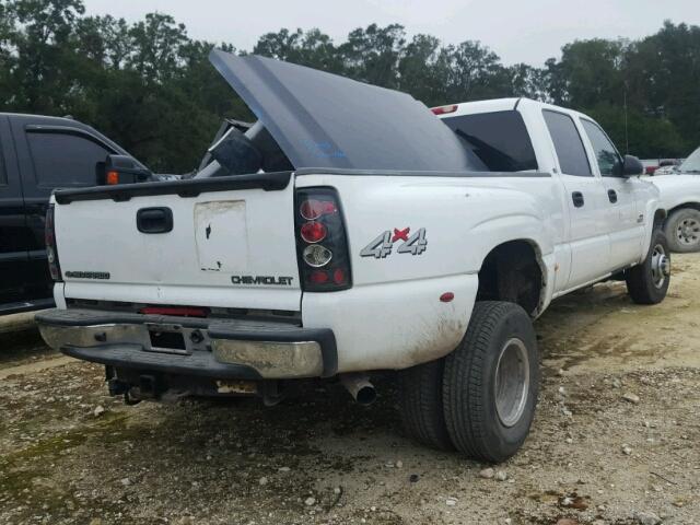 1GCJK332X5F954286 - 2005 CHEVROLET SILVERADO WHITE photo 4