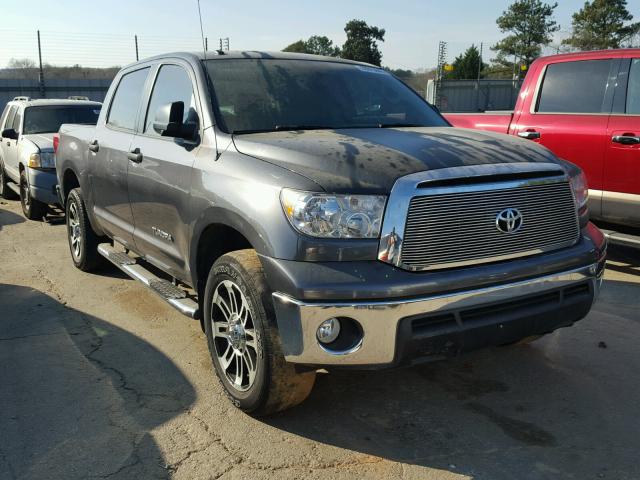 5TFEM5F18DX064999 - 2013 TOYOTA TUNDRA CRE GRAY photo 1