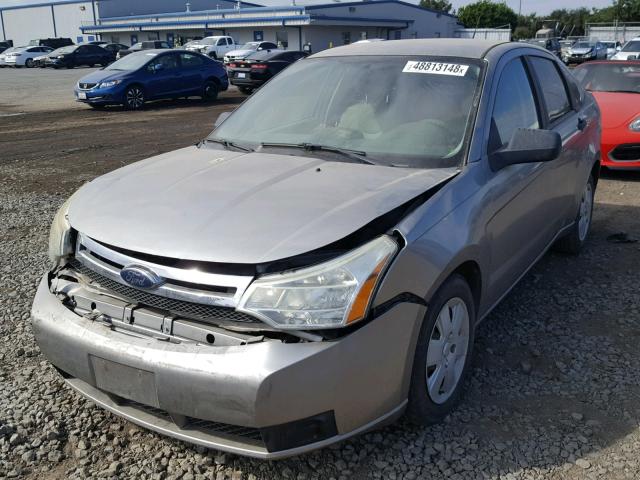 1FAHP34NX8W287528 - 2008 FORD FOCUS S/SE GRAY photo 2