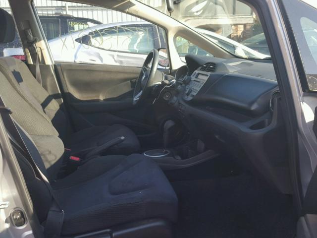 JHMGE8H59DC076365 - 2013 HONDA FIT SPORT SILVER photo 5