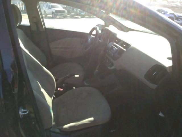 KNADM5A34D6241488 - 2013 KIA RIO LX Սև լուսանկար 5