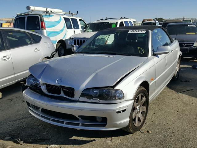 WBABS33491JY41049 - 2001 BMW 325 CI SILVER photo 2