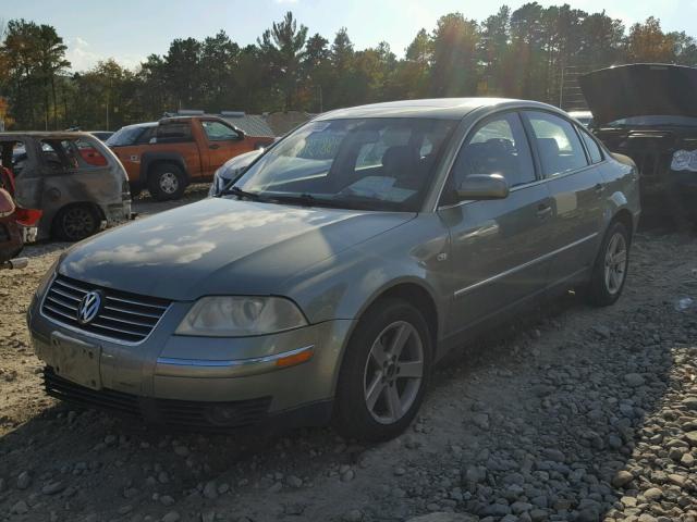 WVWRH63B14P097108 - 2004 VOLKSWAGEN PASSAT GLX GREEN photo 2