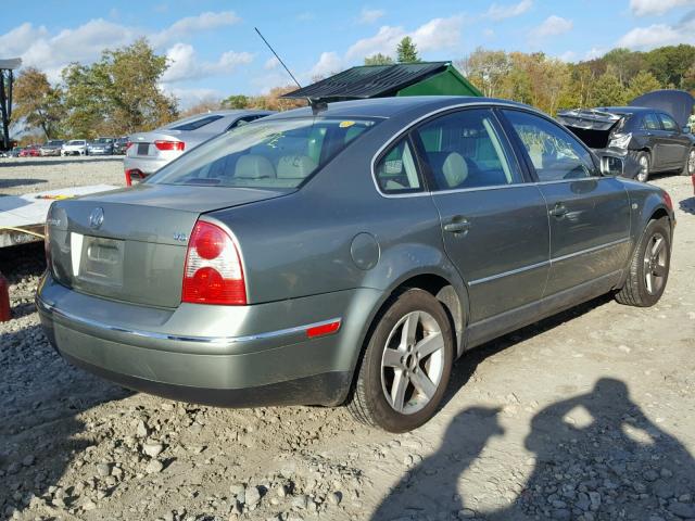 WVWRH63B14P097108 - 2004 VOLKSWAGEN PASSAT GLX GREEN photo 4