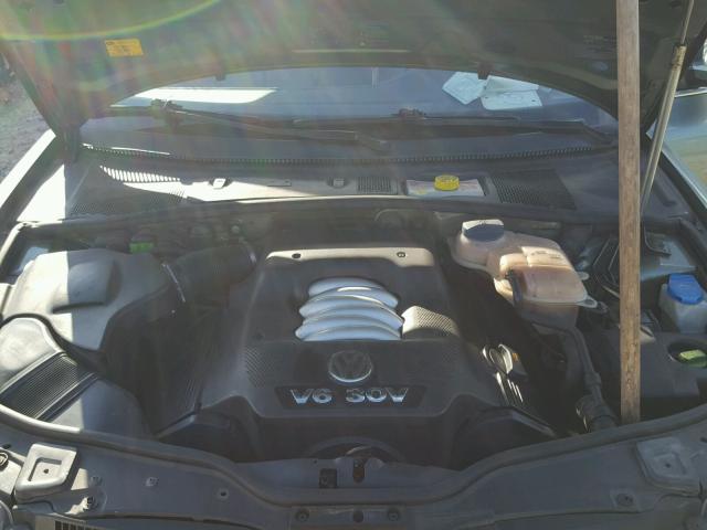 WVWRH63B14P097108 - 2004 VOLKSWAGEN PASSAT GLX GREEN photo 7