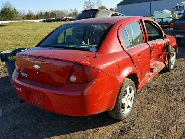 1G1AK55F867611329 - 2006 CHEVROLET COBALT LS RED photo 4