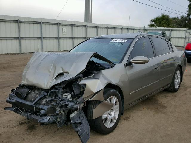 1N4AL11D95C105554 - 2005 NISSAN ALTIMA S GRAY photo 2