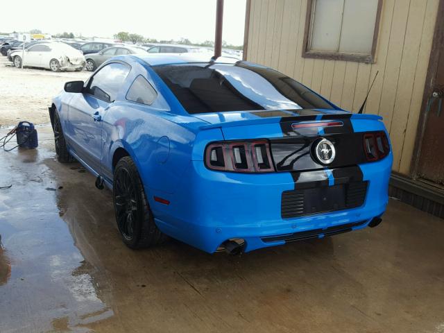 1ZVBP8AM4D5231770 - 2013 FORD MUSTANG BLUE photo 3