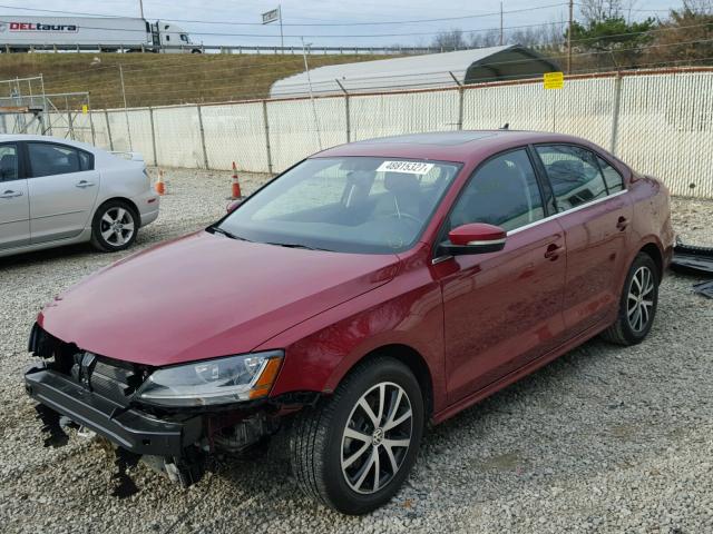 3VWDB7AJXHM381373 - 2017 VOLKSWAGEN JETTA SE RED photo 2