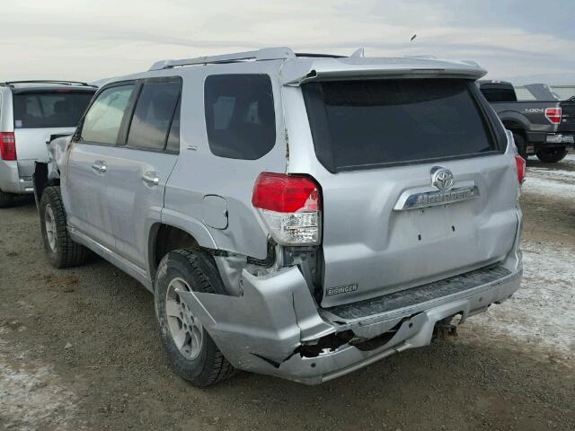 JTEBU5JR9A5016270 - 2010 TOYOTA 4RUNNER SR SILVER photo 3