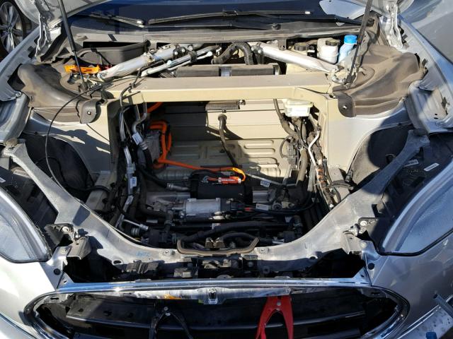 5YJSA1DP9DFP18043 - 2013 TESLA MODEL S Silber Foto 7