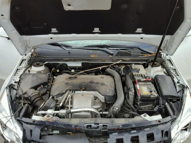 2G4GK5EX3G9109303 - 2016 BUICK REGAL WHITE photo 7