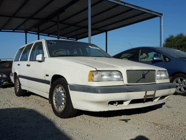 YV1LW552XR2055201 - 1994 VOLVO 850 WHITE photo 1