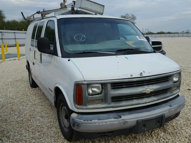 1GCFG25M8V1054323 - 1997 CHEVROLET EXPRESS G2 WHITE photo 1