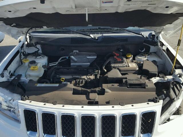 1J4NT1FAXBD138685 - 2011 JEEP COMPASS SP WHITE photo 7