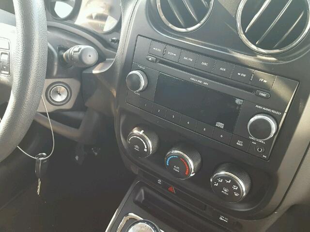 1J4NT1FAXBD138685 - 2011 JEEP COMPASS SP WHITE photo 9