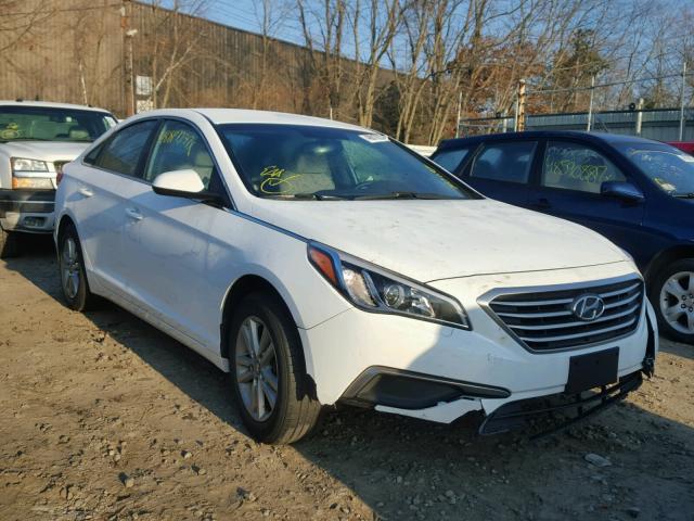 5NPE24AF2GH335011 - 2016 HYUNDAI SONATA SE WHITE photo 1