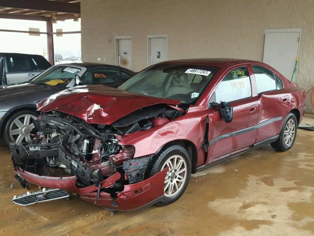 YV1RS61T442386102 - 2004 VOLVO S60 BURGUNDY photo 2